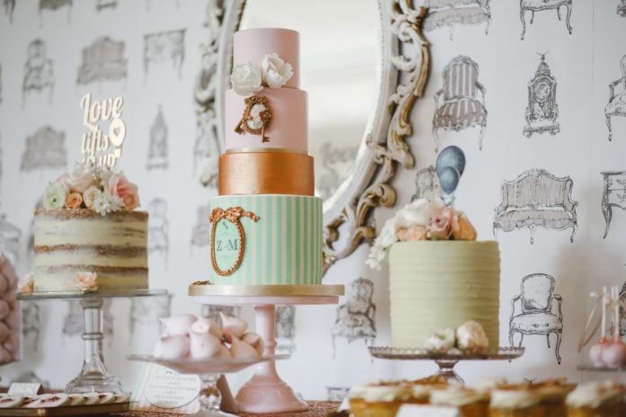 Best Wedding Cakes Melbourne 696x464 